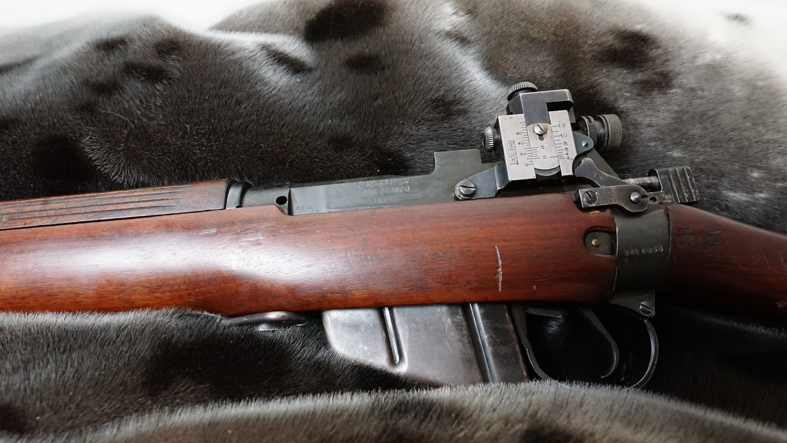 No 4 Long Branch Lee Enfield Rifle 1950 Date